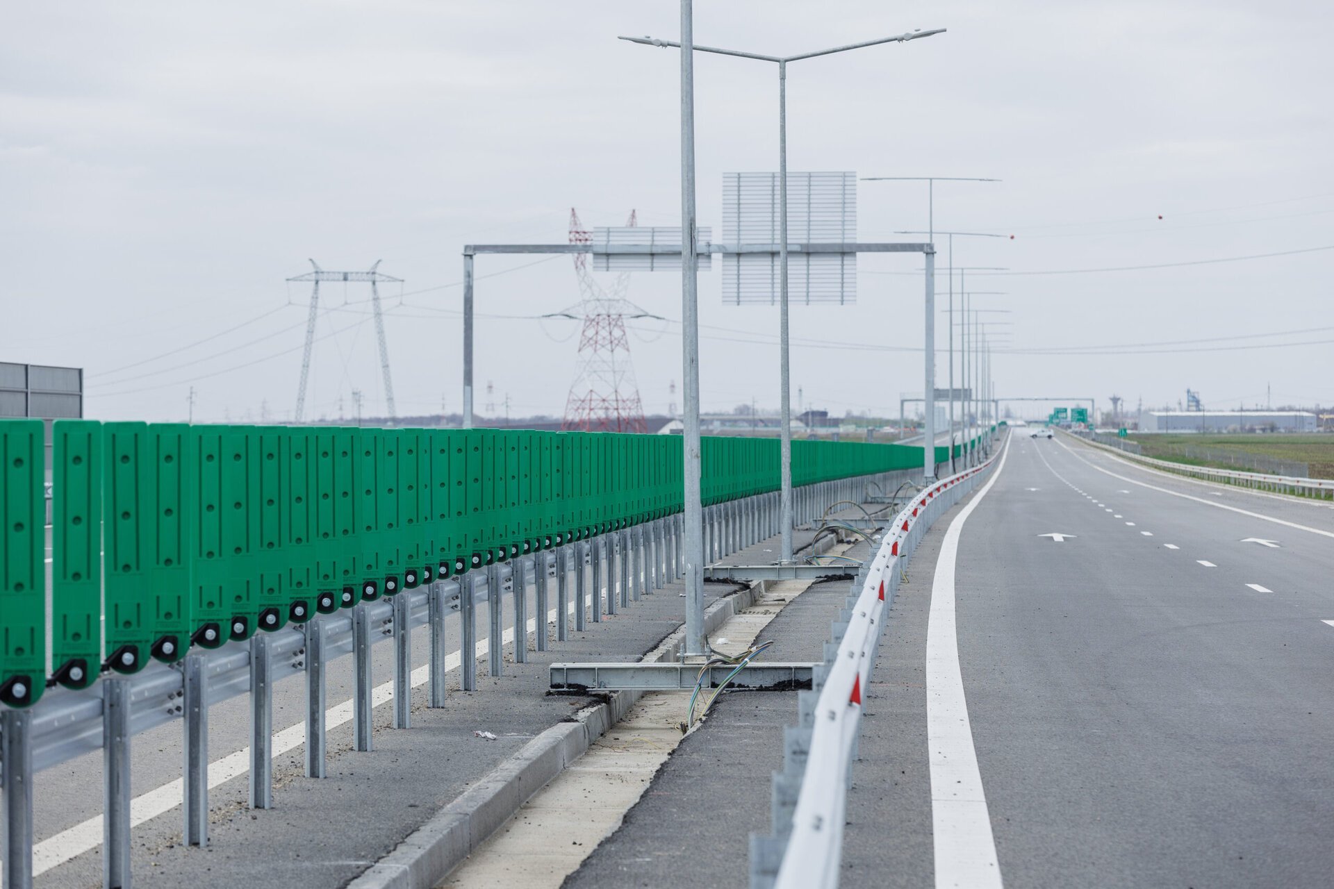 Traficul rutier de pe Autostrada A2, porțiunea dintre București și Constanța, traversează astăzi, 14 martie, o perioadă de restricții semnificative