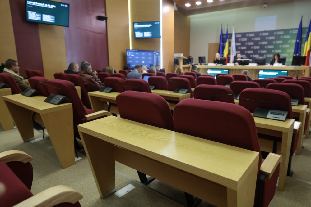 Consilierii generali ai PSD au decis recent să amâne, cu câteva zile înainte de data inițial stabilită, ședința extraordinară a Consiliului General al Municipiului București (CGMB)