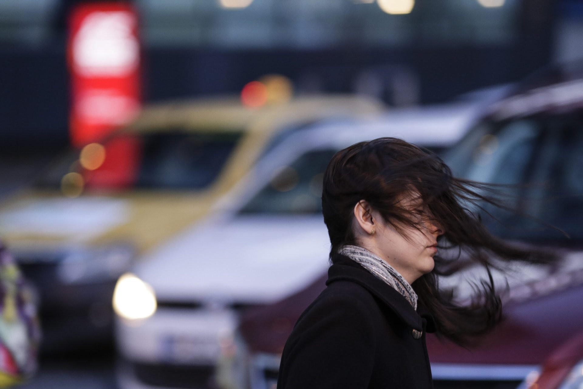 Vreme instabilă în București: prognoza pe următoarele zile și avertismentele de vânt puternic Bucureștiul se pregătește pentru o săptămână cu vreme capricioasă, conform celei mai recente prognoze emise de Administrația Națională de Meteorologie (ANM)