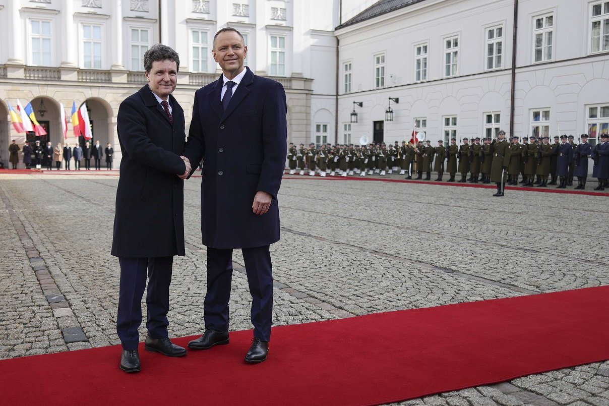 Președinții României și Poloniei, Nicușor Dan și Karol Nawrocki, au susținut vineri o conferință comună de presă, un eveniment de importanță atât pentru relațiile bilaterale, cât și pentru contextul geopolitic regional și european