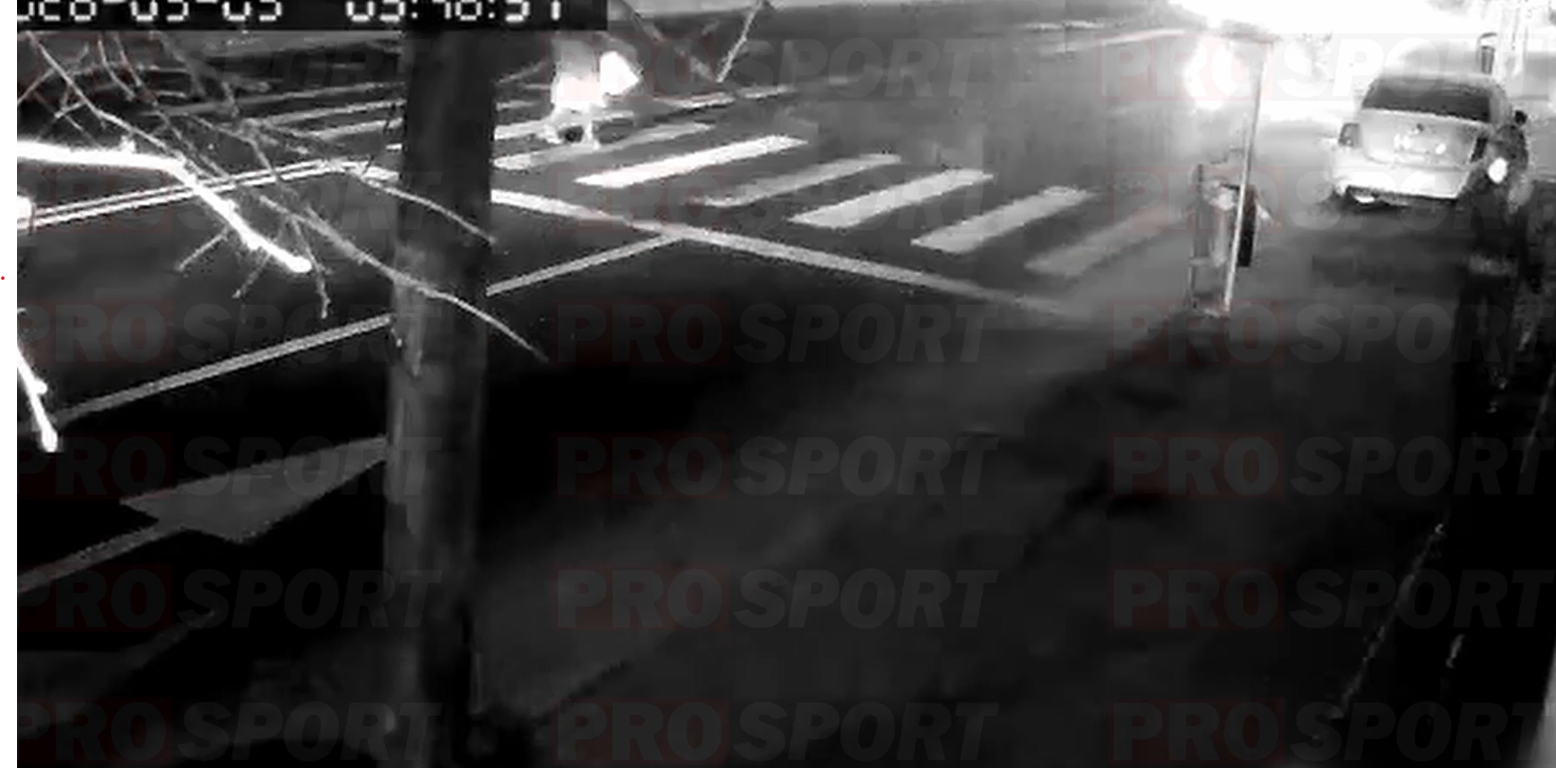 Titi Aur analizează accidentele rutiere ale lui Kader Keita: „Impactul unui alt autovehicul l-a influențat pe jucător” Fostul campion național la raliuri, Titi Aur, a oferit o explicație detaliată privind accidentul provocat recent de fotbalistul Kader Keita, mijlocașul echipei Rapid București, care a lovit o femeie pe trecerea de pietoni într-un cadru tragic