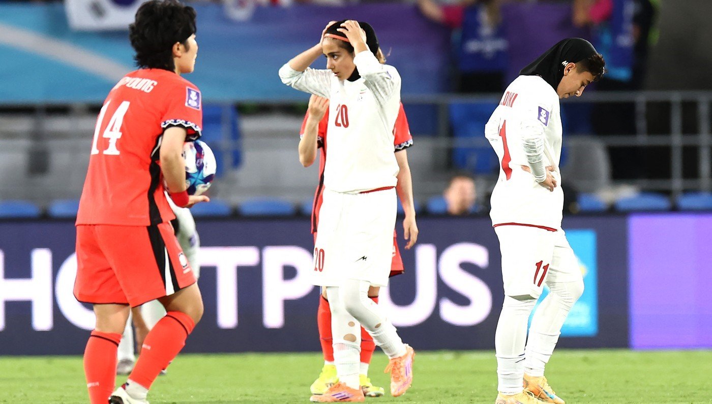 Iraniencele refuză imnul național în semn de protest, vedeta plânge: „Suntem îngrijorate pentru familiile noastre”