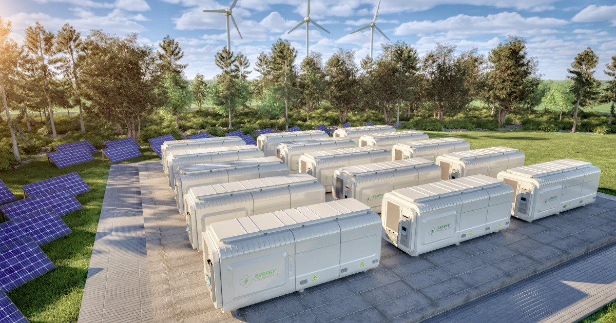 România primește un impuls semnificativ în dezvoltarea infrastructurii energetice, după ce Uniunea Europeană a aprobat schema de sprijin de 150 de milioane de euro destinată mobilizării sistemelor de stocare a energiei electrice