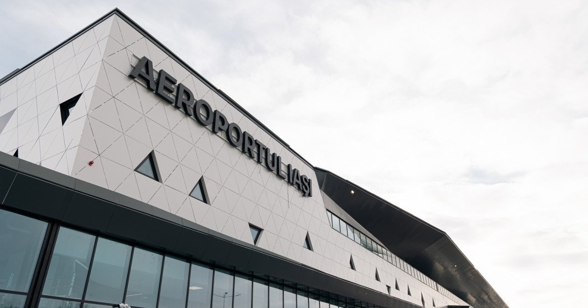 Aeroportul Iași operează fără aviz de securitate la incendiu pentru două terminale esențiale, declanșând semne de întrebare privind siguranța pasagerilor Deschiderea neprogramată a terminalelor 3 și 4 de la Aeroportul Internațional Iași a adus în prim-plan o problemă serioasă legată de respectarea normelor de securitate la incendiu