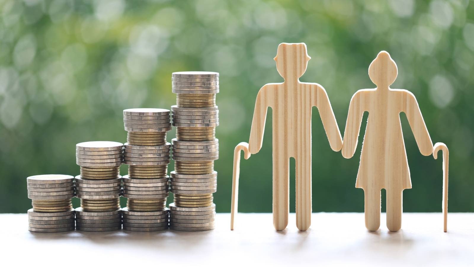 Diferențele dintre pensia publică și cea privată explicate