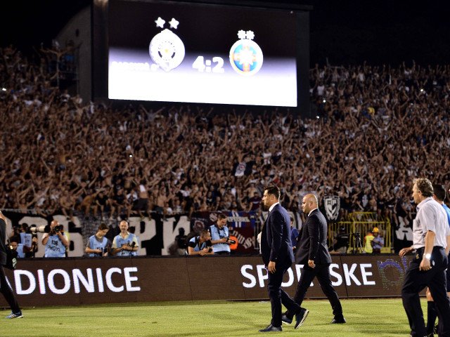 Primul pas al noului proiect de restructurare a echipei FCSB după plecarea drastică a celor mai importanți oameni din staff a fost făcut: Gigi Becali a contactat primul antrenor, în încercarea de a readuce echipa pe făgașul successului