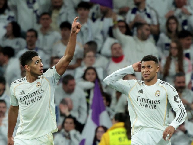 Jude Bellingham părăsește Real Madrid și semnează cu rivala din Premier League Mitul transferurilor spectaculoase continuă în lumea fotbalului european