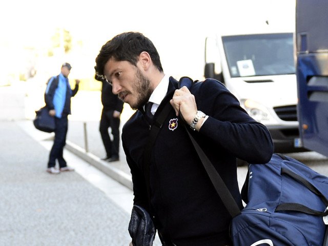 Cristi Tănase, fostul fotbalist emblematic al Universității Craiova, a reușit să mențină o influență semnificativă asupra edei sale personale și financiare, chiar și după divorțul de Adina Maria