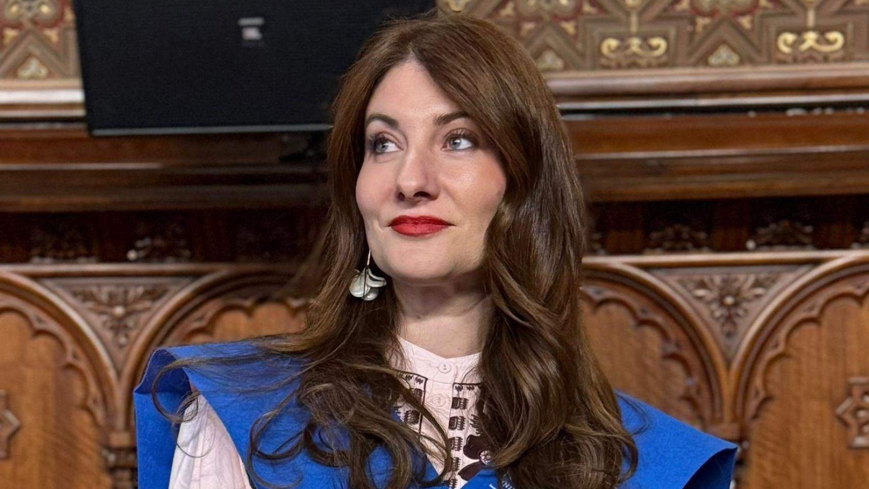 România produce recorduri, dar și controverse, în cadrul celui mai dificil examen pentru medici din Spania