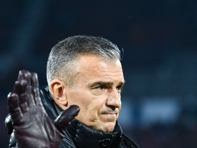 Luni seară, scena fotbalisticii românești se anunță a fi dinamică și plină de tensiune, cu două meciuri importante în agenda ligilor naționale