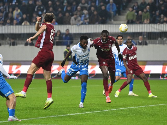 Universitatea Craiova și CFR Cluj, două dintre cele mai importante cluburi din Liga I, au cedat, duminică, un punct în confruntarea directă de pe terenul oltenilor, scor 0-0, o rezultată care păstrează suspansul în lupta pentru titlu și avancronica semifinalelor Cupei României