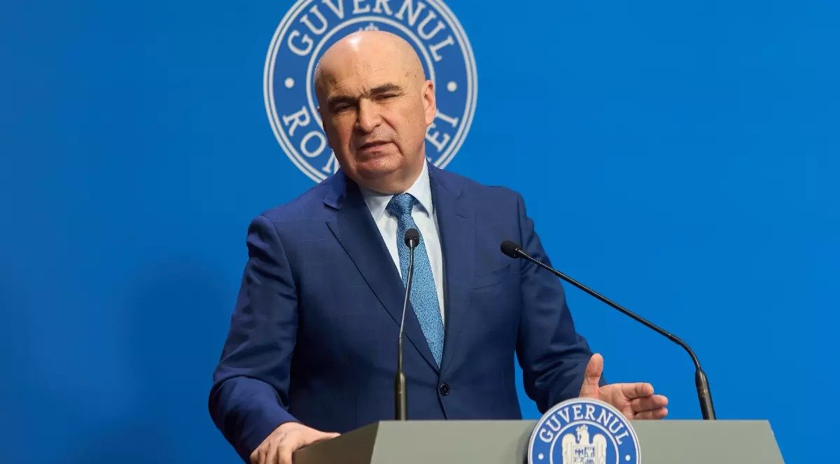 Guvernul României a anunțat adoptarea unui pachet de măsuri menite să stabilizeze prețurile la gaz pentru consumatorii casnici, posibilitatea de a deveni independentă energetic și impactul acestor decizii asupra economiei naționale