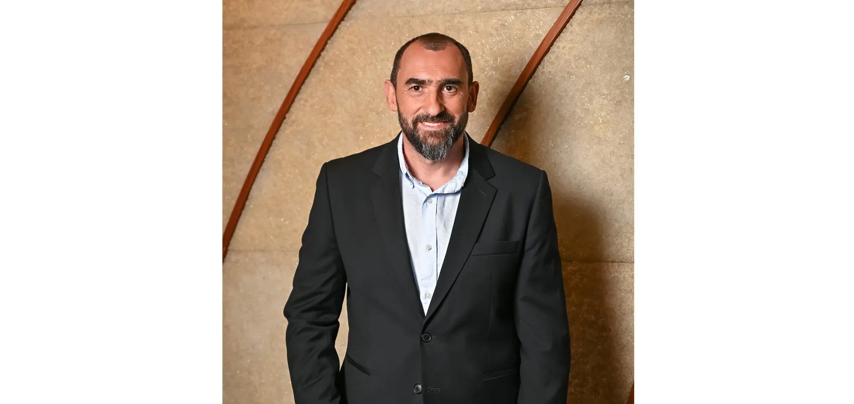 Salt Bank numește un nou CEO pentru a-și întări poziția pe piața bancară digitală Într-o mișcare strategică menită să consolideze poziția pe piața băncilor 100% digitale din România, Salt Bank a anunțat numirea lui Robert Anghel în funcția de CEO