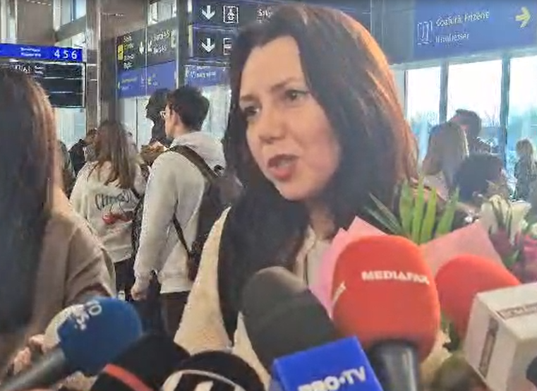 Elev întors din Dubai: colegi speriați și plângând, profesor: “13 ore până la aeroport”