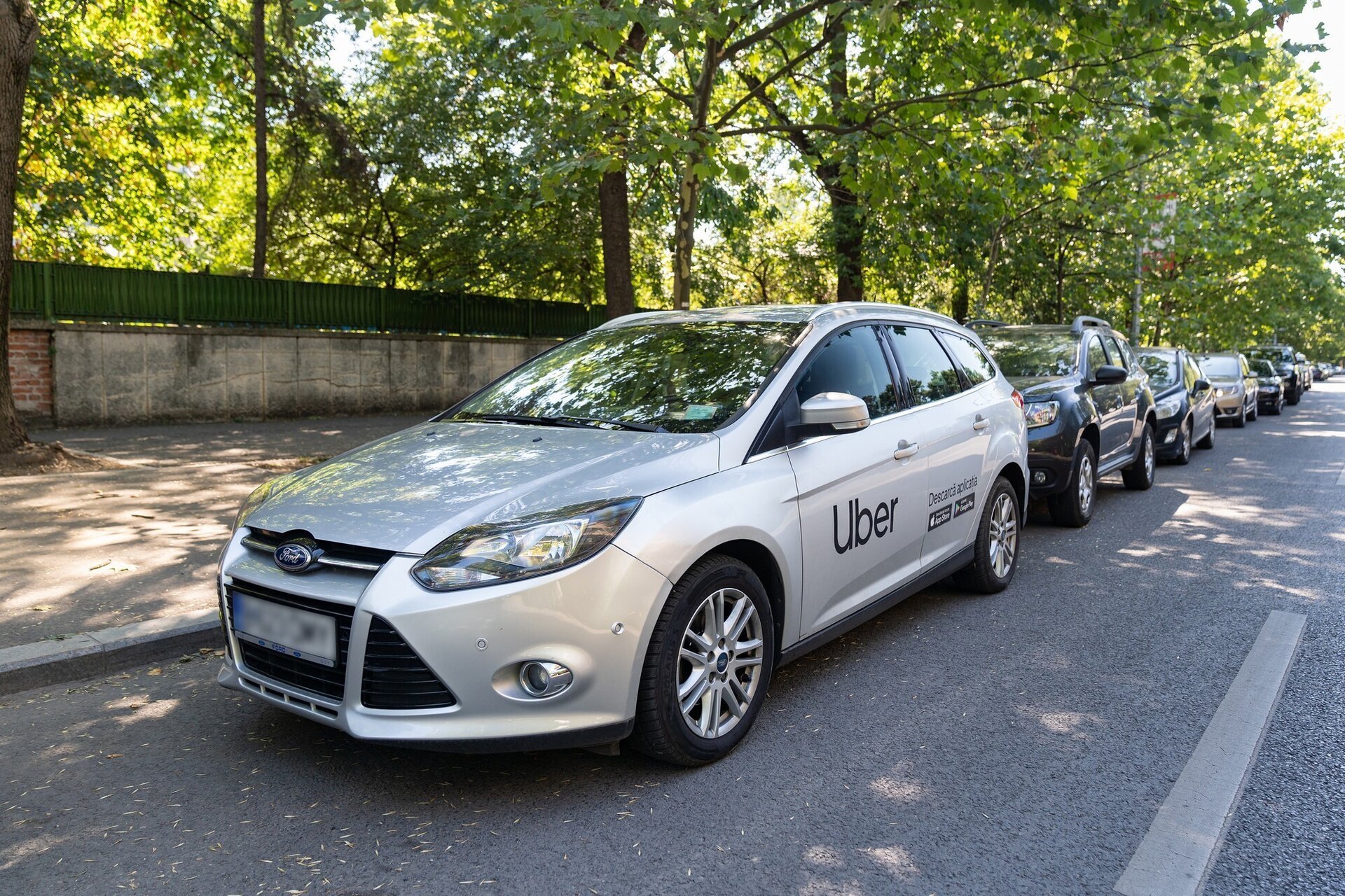 Uber lansează serviciul UberX în Piatra Neamț și Vaslui, oferindu-le utilizatorilor ocazia de a beneficia de curse gratuite în această săptămână Într-o mișcare menită să suplimenteze opțiunile de mobilitate ale locuitorilor din două orașe mai mici din România, Uber a anunțat lansarea serviciului UberX în Piatra Neamț și Vaslui
