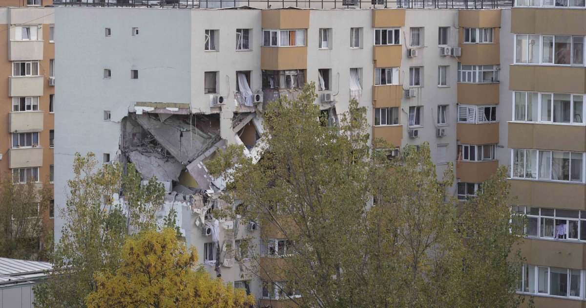 Autorizație de construcție emisă pentru consolidarea blocului din Rahova, afectat de explozie mortală Primăria Sectorului 5 a acordat, zilele acestea, autorizația de construire necesară pentru restabilirea siguranței și consolidarea unui imobil situat pe strada Vicina, din cartierul Rahova