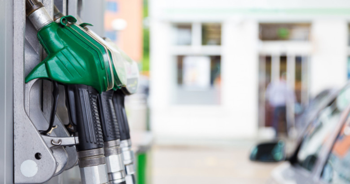 Motorina, sub 9,5 lei/litru! Cât costă benzina după scăderea prețului