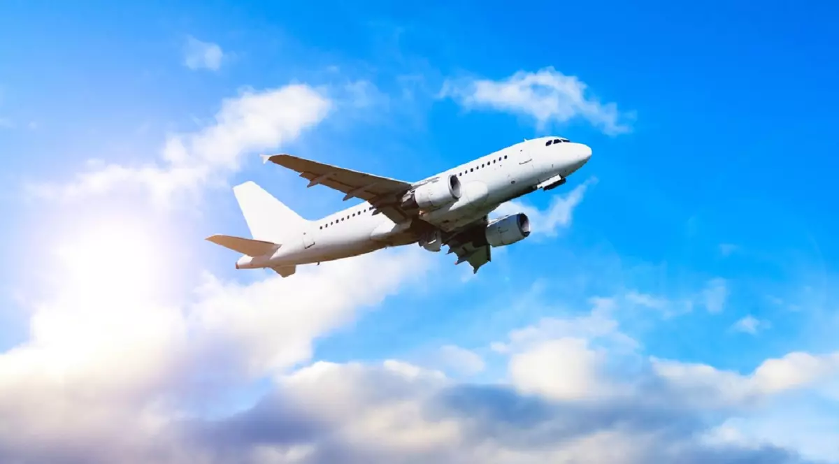 Românii blocați în Qatar vor fi aduși în țară printr-un traseu diferit, din cauza capacității insuficiente a zborurilor charter O posibilă soluție pentru românii rămași blocați în Qatar a fost anunțată recent de reprezentanții Ministerului Afacerilor Externe (MAE)