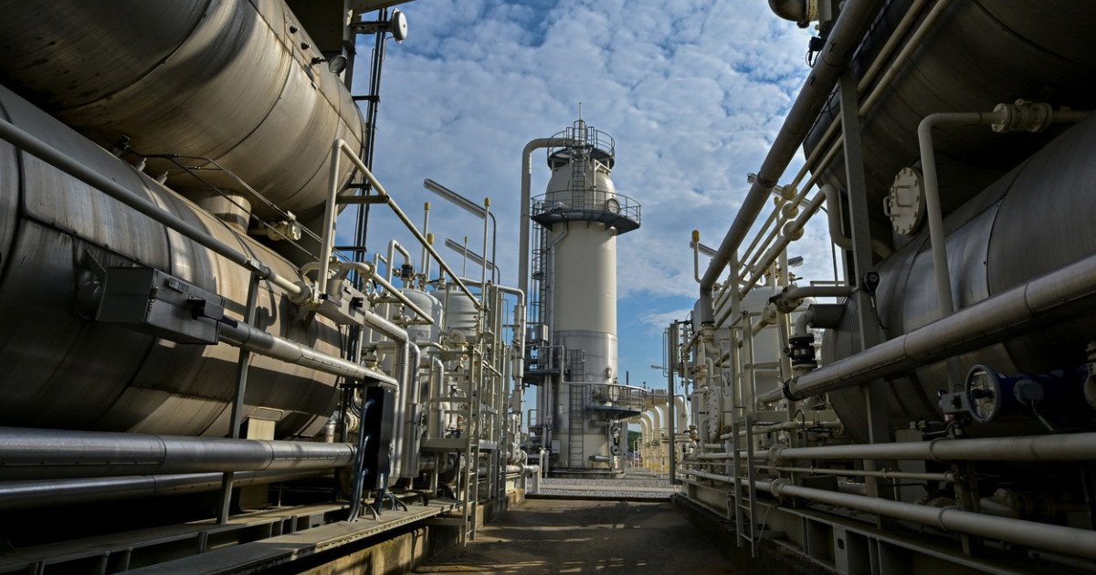 Prețurile gazelor cresc puternic în Europa după conflictul din Iran, economist: „Scumpirile vor afecta aproape tot ce consumăm”