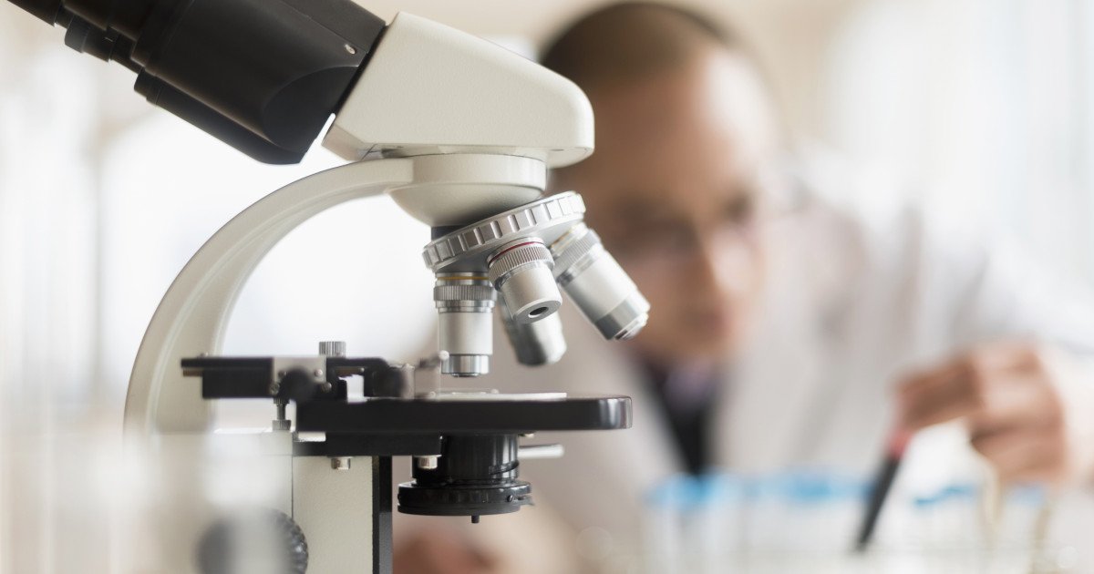 O descoperire revoluționară în lupta împotriva virusului Epstein-Barr: un anticorp uman poate stopa pătrunderea virusului în celulele imune Cercetători americani au făcut un pas major în înțelegerea și combaterea virusului Epstein-Barr (EBV), unul dintre cei mai răspândiți agenți patogeni din lume