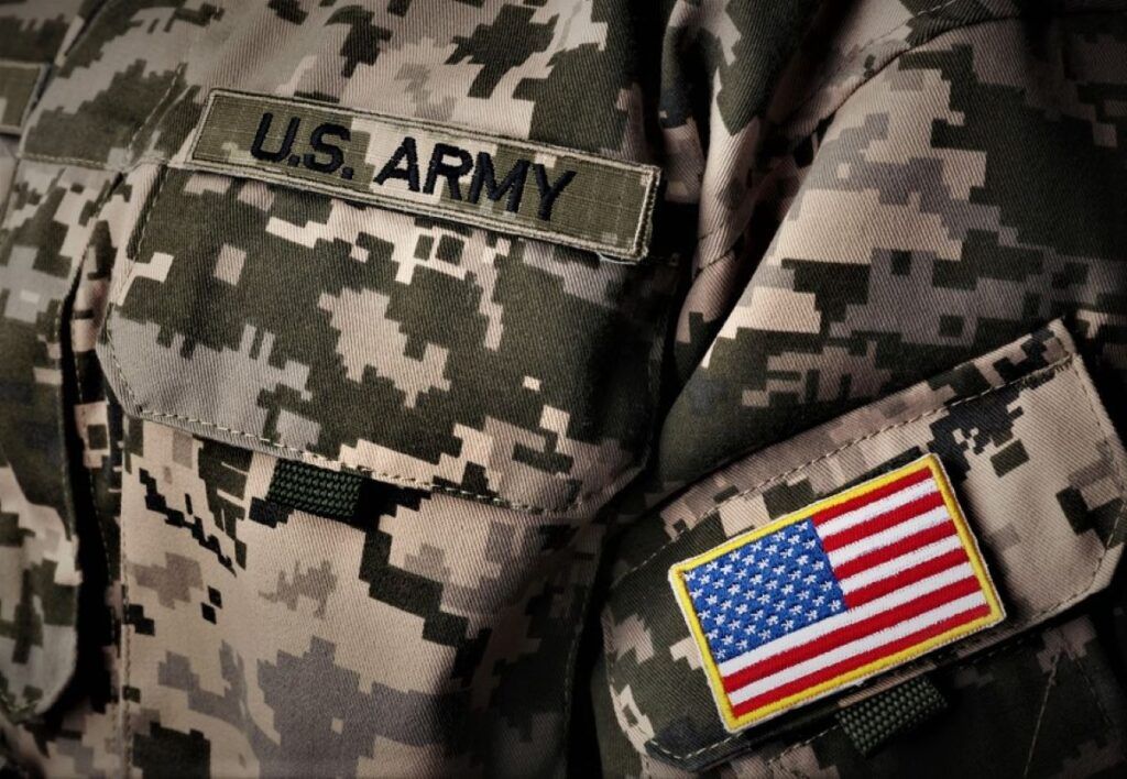 România se pregătește să devină posibilă extremitate a prezenței militare americane în Europa, într-un context de tensiuni în creștere în Orientul Mijlociu O posibilă extindere a prezenței militare americane în România a fost adusă în discuție în cadrul unei ședințe a Consiliului Suprem de Apărare a Țării (CSAT), convocată marți de președintele Nicușor Dan