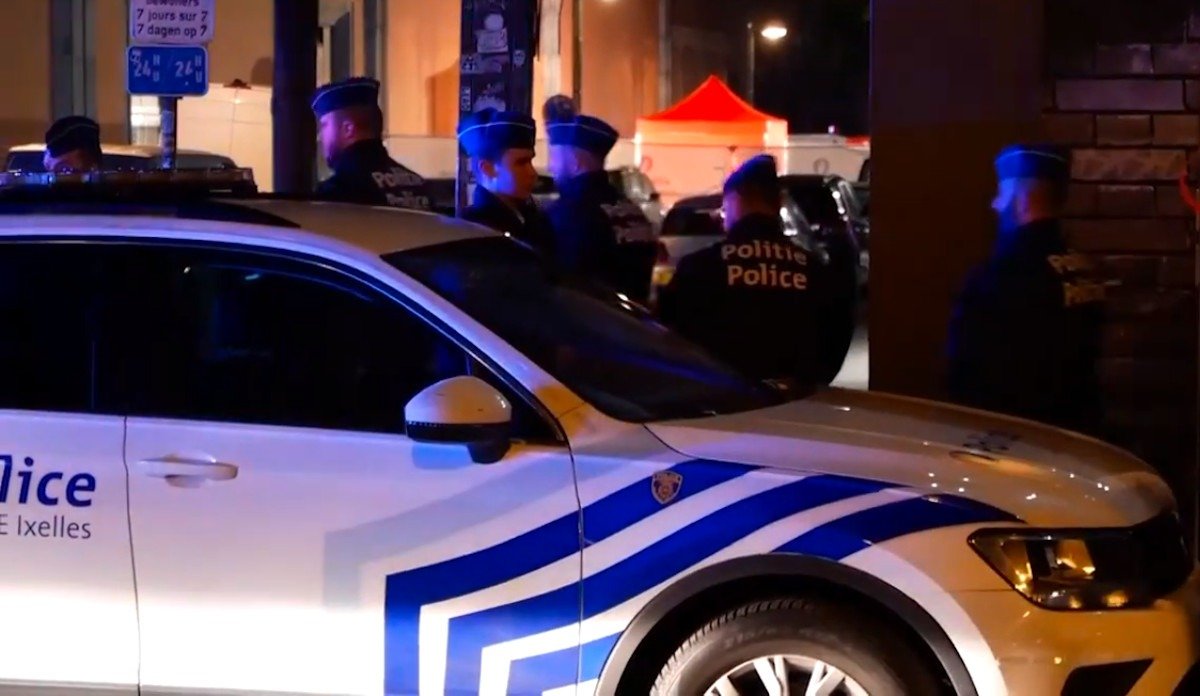 O explozie misterioasă zguduie serenele străzi din Liege: nervozitate pe scena comunității evreiești Noaptea dintre duminică și luni a adus o amenințare neașteptată și frustrantă în inima orașului Liege, din estul Belgiei