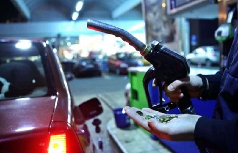 Prețul carburanților din România a devenit o temă centrală în discuția publică și politică, pe fondul creșterii alarmante a costurilor plecând de la pompă