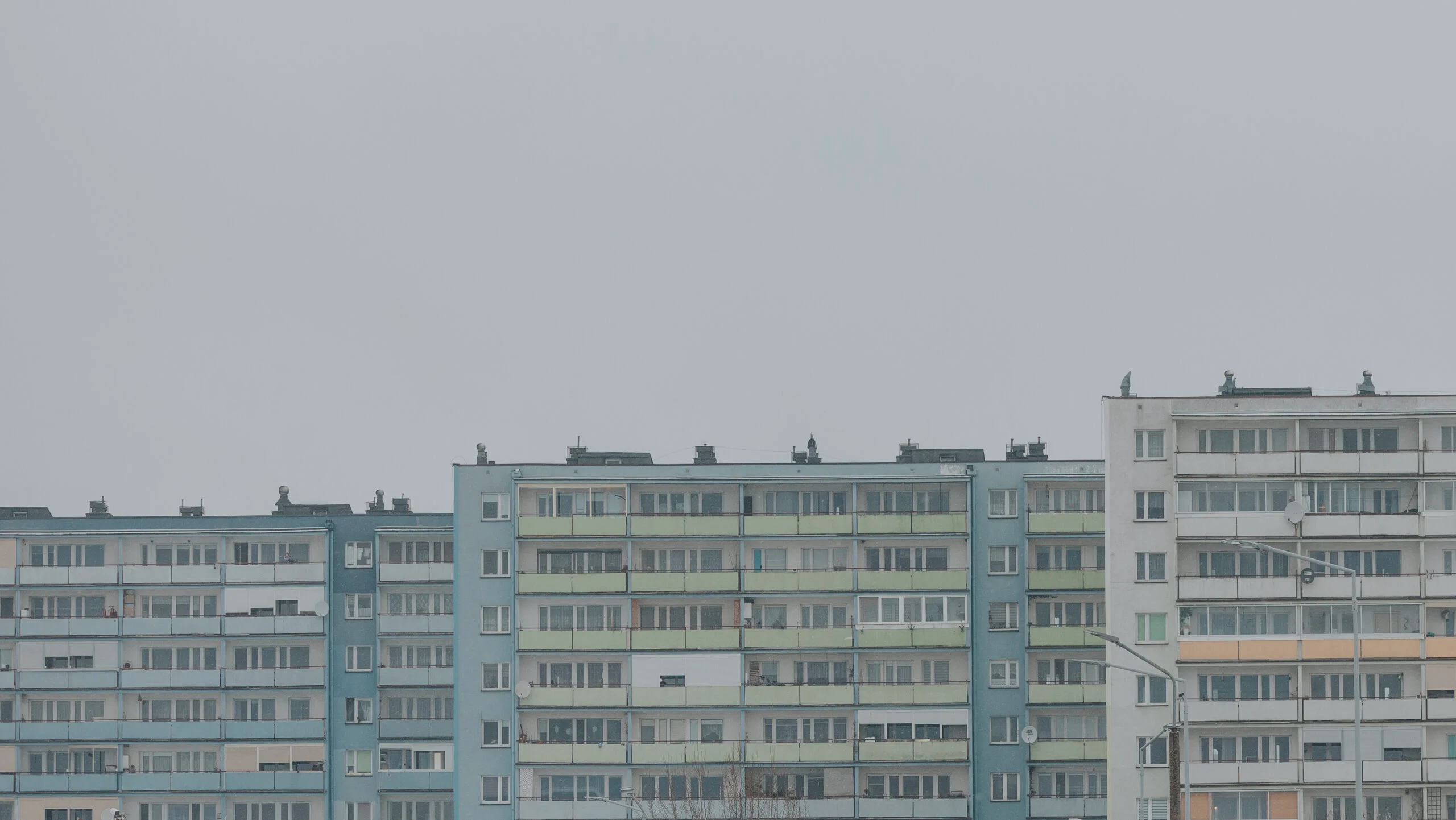 Mulți proprietari de apartamente plătesc lunar pentru întreținere și alte cheltuieli ale asociației de proprietari, dar doar puțini înțeleg complet modul în care aceste sume sunt calculate și repartizate