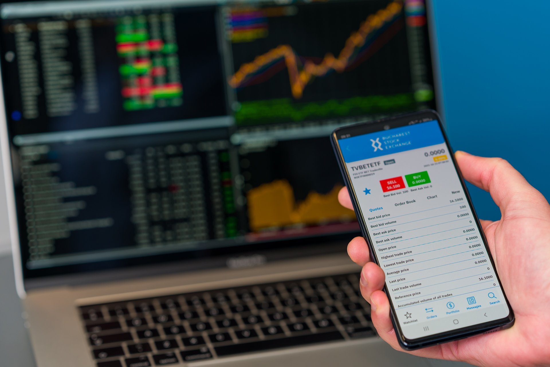 Bursa de Valori Bucureşti a înregistrat miercuri o creștere de 1,3% a indicelui principal BET, într-un context marcat de încercarea investitorilor de a digera impactul tensiunilor geopolitice din ultimele zile