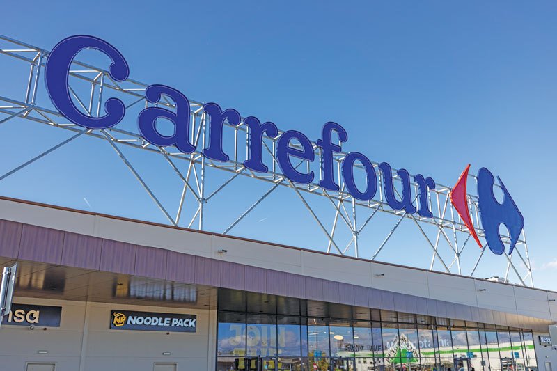 Dedeman achiziționează operațiunile Carrefour din România într-o tranzacție record pentru piața locală Discuțiile pe piața românească de retail ale Carrefour, retailerul francez cunoscut la nivel global, par să fi ajuns la final în favoarea companiei românești Dedeman