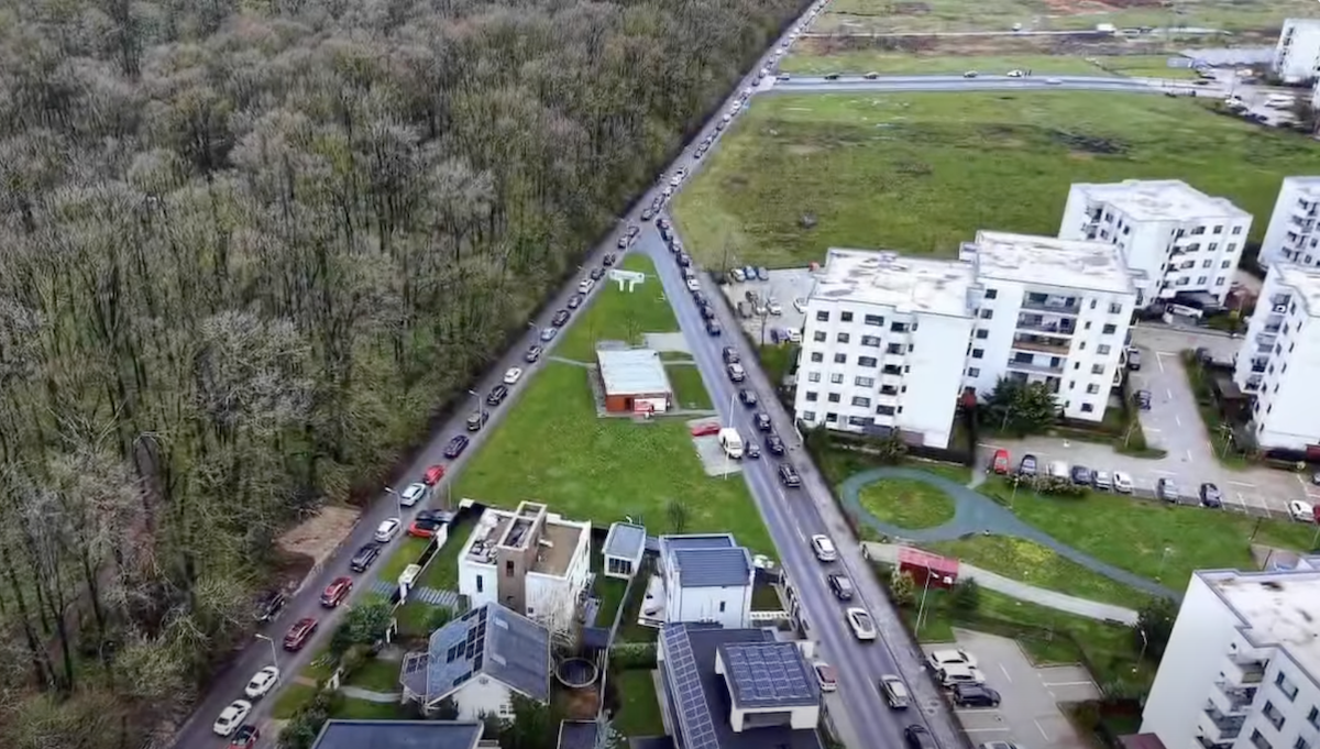 Camerele de recunoaștere a numerelor de înmatriculare, vandalizate într-o comunitate aflată în conflict cu autoritățile și organizațiile de mediu Un incident grav care lovește infrastructura de siguranță a comunității Greenfield Băneasa a avut loc în noaptea de duminică spre luni