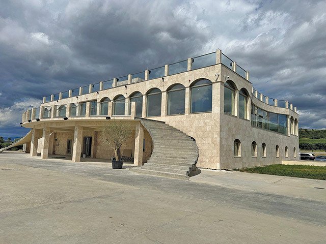 Grupul Ferrucio, unul dintre actorii emergenți pe scena industrială din Prahova, pregătește o investiție majoră în domeniul ospitalității, ce marchează astfel o înnoire semnificativă a portofoliului său