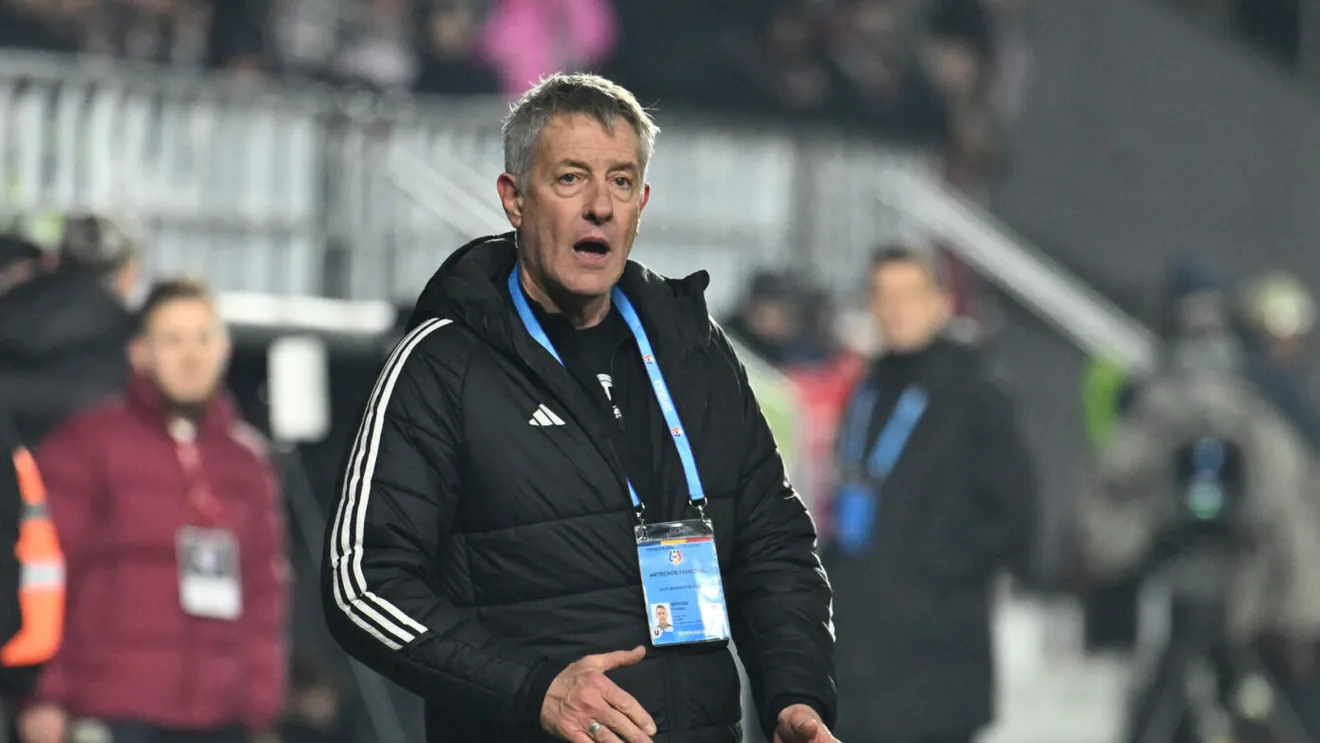 Universitatea Cluj a dat lovitura în ultimele runde ale sezonului regulat al Superligii, reușind o victorie răsunătoare în deplasare împotriva FCSB, scor 3-1, un rezultat ce confirmă forma puternică a ardelenilor și le întărește poziția în lupta pentru play-off