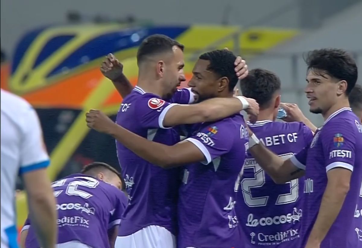 Universitatea Craiova și FC Argeș sunt în plin foc al primelor minute ale play-off-ului din Superliga, meciul de pe „Ion Oblemenco” fiind primul capitol al acestei faze decisive a sezonului 2025-2026