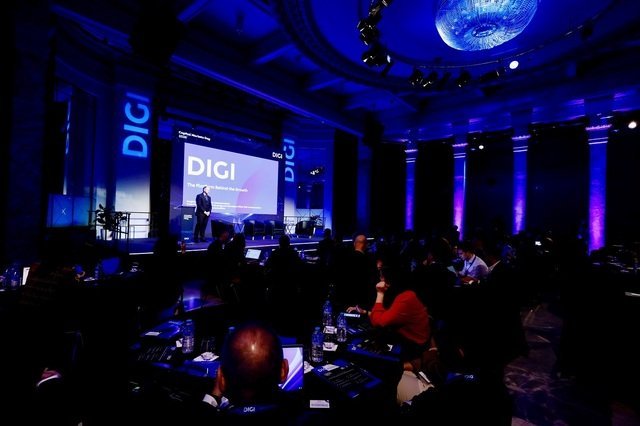 Digi Communications (DIGI) își păstrează poziția de lider pe piața telecom din Spania, refuzând oferte de achiziție din partea gigantului Telekom, și pregătește terenul pentru o posibilă listare la bursă