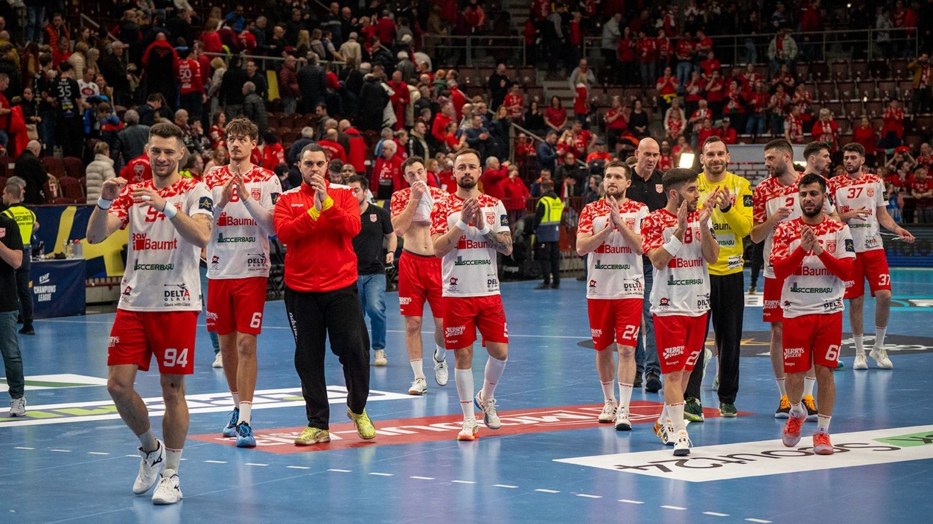 Dinamo București se pregătește pentru un meci crucial în cadrul etapei a 13-a din Liga Campionilor la handbal masculin, întâlnind formația norvegiană Kolstad pe teren propriu