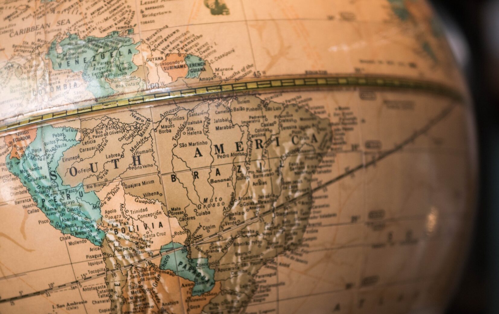 Agențiile de securitate din Statele Unite aleg să ia măsuri concrete în lupta împotriva traficului de droguri în regiunile Caraibe și Pacific, confirmând recent lansarea unor operațiuni comune cu autoritățile din Ecuador