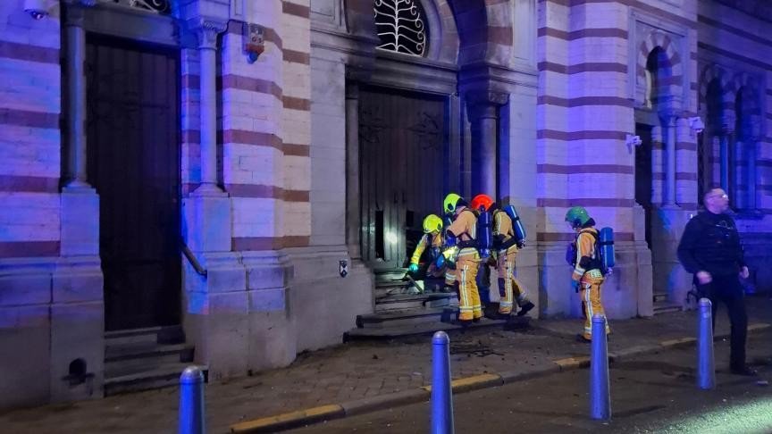 Guvernul belgian condamnă un act terorist de o gravitate deosebită, după ce noaptea trecută a avut loc o explozie în fața unei sinagogi din Liege, un incident care a fost apreciat ca un act antisemit abject