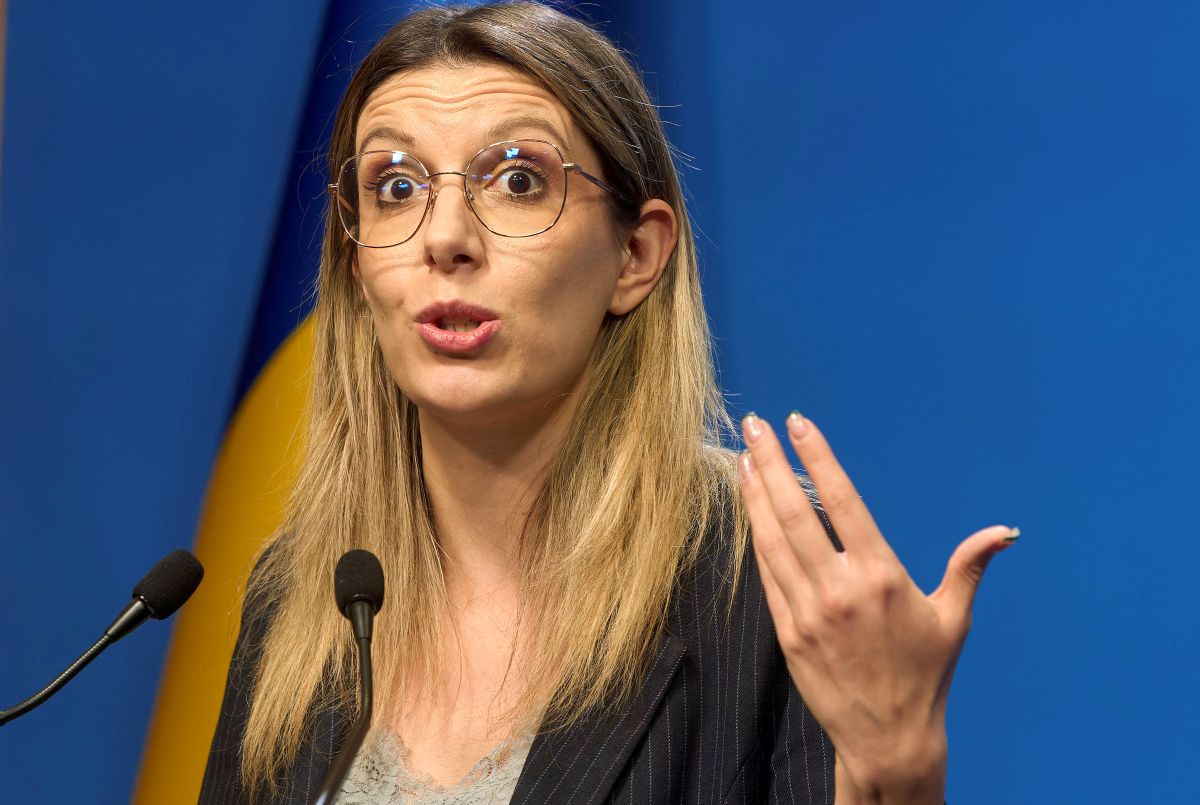 Florin Prunea, fostul internațional din „Generația de Aur”, și-a prezentat scuze publice după ce a lansat acuzații nefondate la adresa Dianei Buzoianu, ministru al Mediului, sugerând că aceasta ar fi făcut videochat înainte de a fi numită în funcție