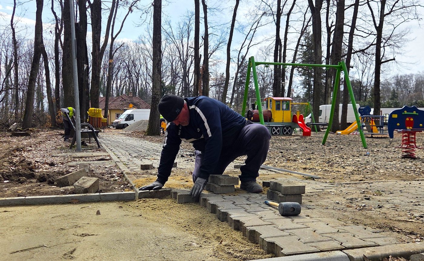 Primăria Sectorului 1 investește în revitalizarea zonei de pe Aleea Privighetorilor, una dintre cele mai apreciate zone verzi ale Capitalei