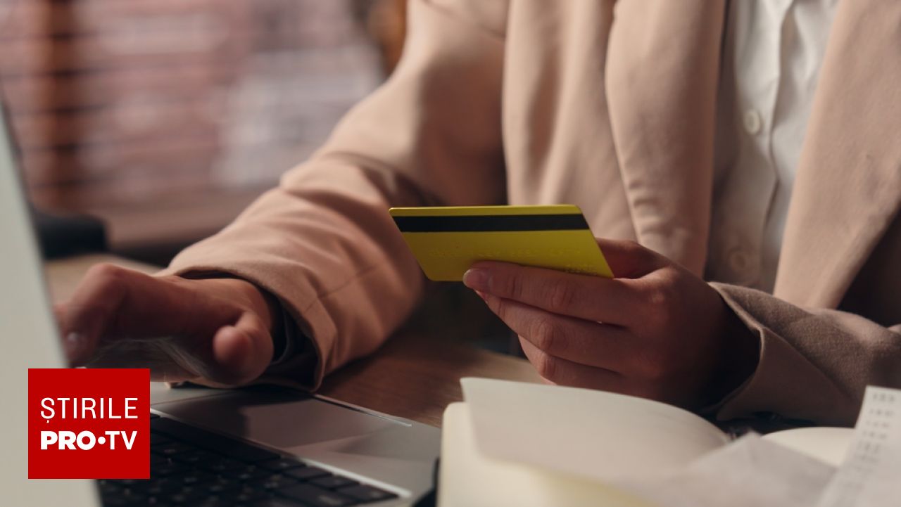 O femeie în vârstă de 49 de ani, administrator al unei firme din Alba Iulia, a fost victima unei înșelăciuni informatice, după ce a fost păcălită să ofere acces la conturile sale bancare în urma unei conversații online