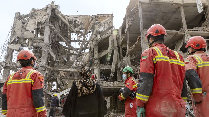 Iranul revendică descoperirea rămășițelor unor mine americane în apropierea Shirazului, iar comunitatea internațională urmărește cu atenție evoluțiile Iranul a lansat acuzații dureroase, susținând că în sudul țării au fost descoperite mine anti-tanc de proveniență americană, răspândite în mod deliberat în zona rezidențială din apropierea orașului Shiraz