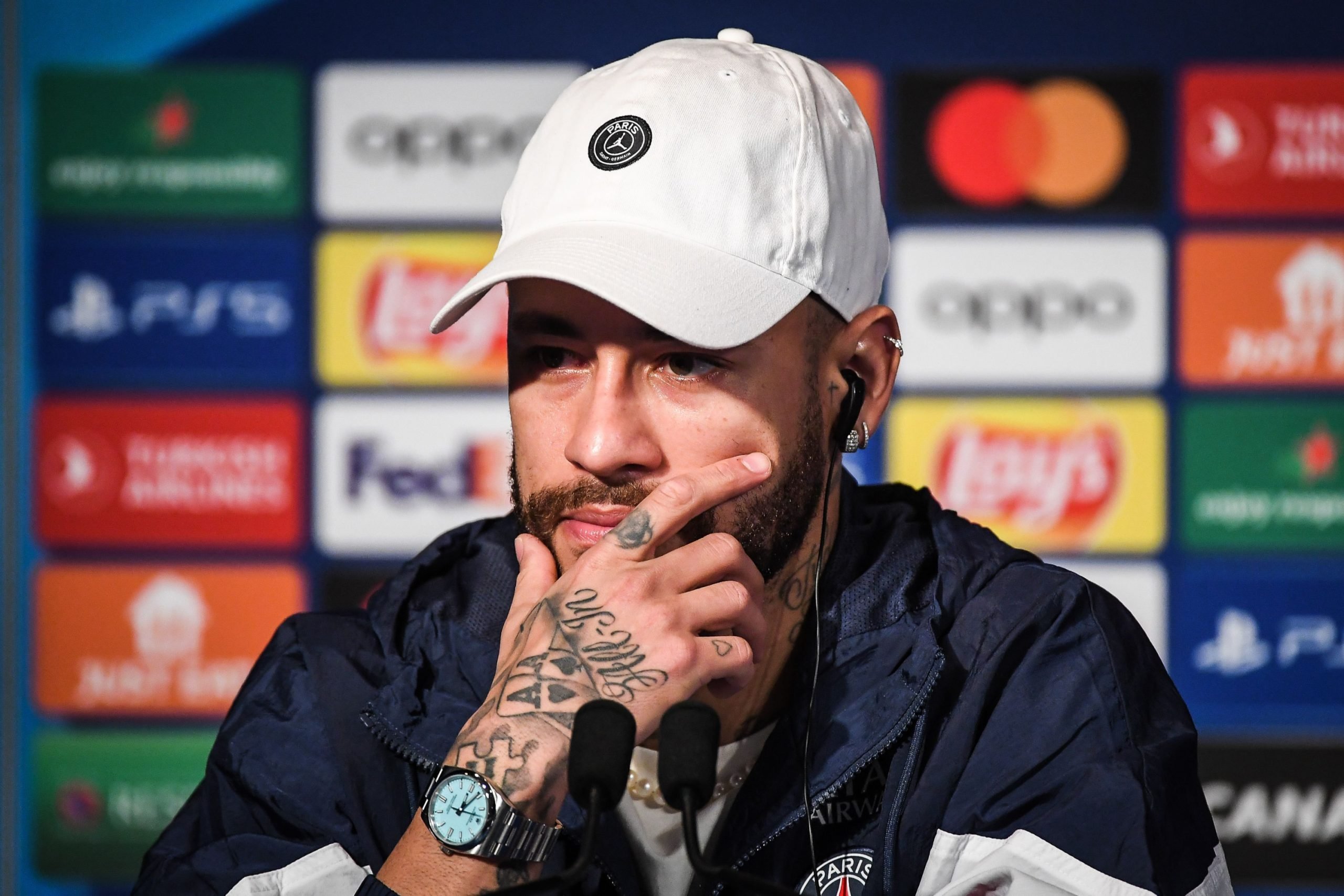 Neymar, fostul star al selecției Braziliei și unul dintre cei mai bine plătiți și controversați fotbaliști ai lumii, se află din nou în centrul atenției din cauza unor probleme legale