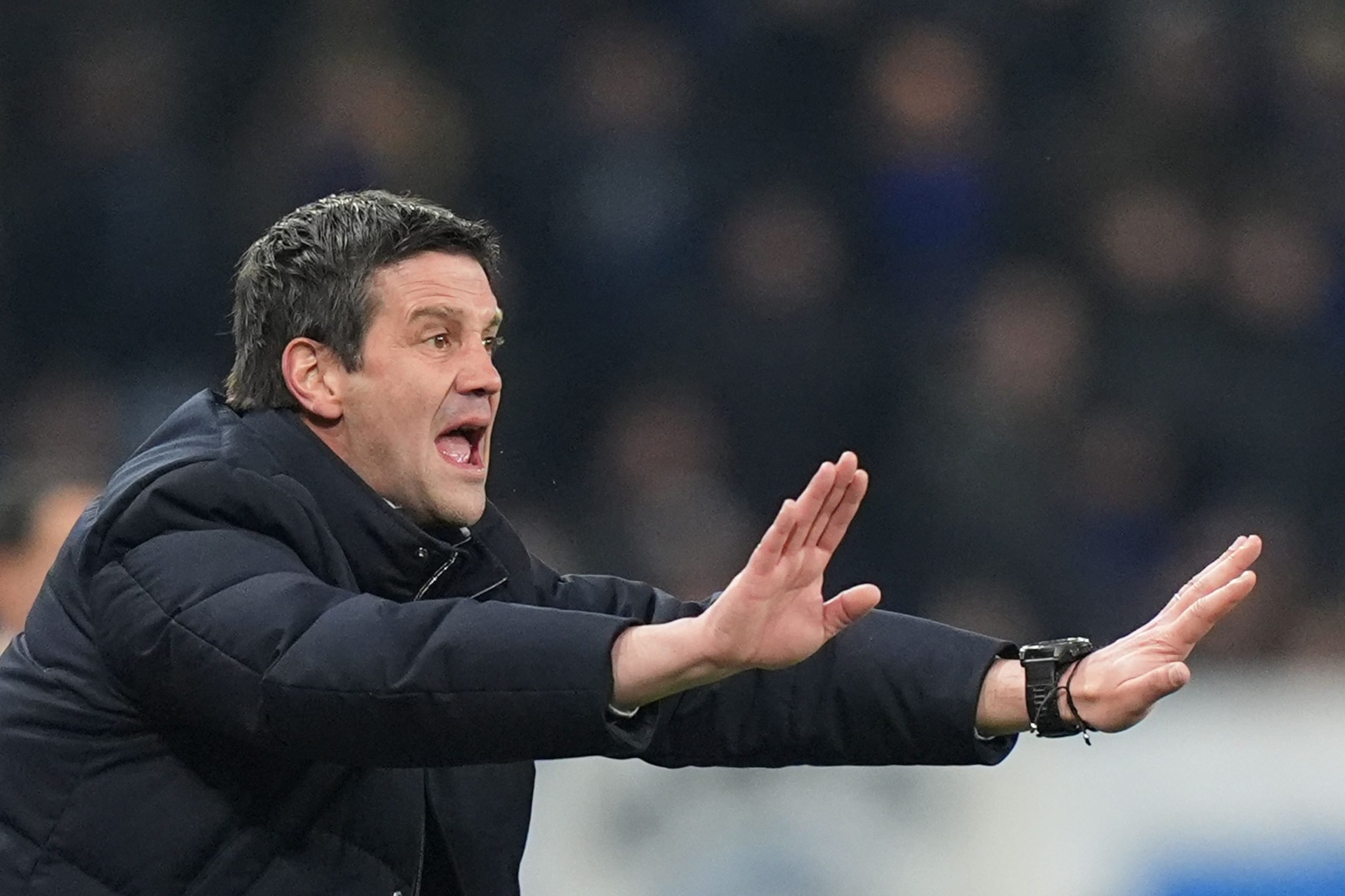 Cristi Chivu, antrenorul interimar al echipei Inter Milano, a luat o decizie surprinzătoare cu doar câteva zile înainte de întâlnirea crucială cu rivala AC Milan, o partidă care ar putea confirmsncel mai clar titlul de campioană pentru nerazzurri