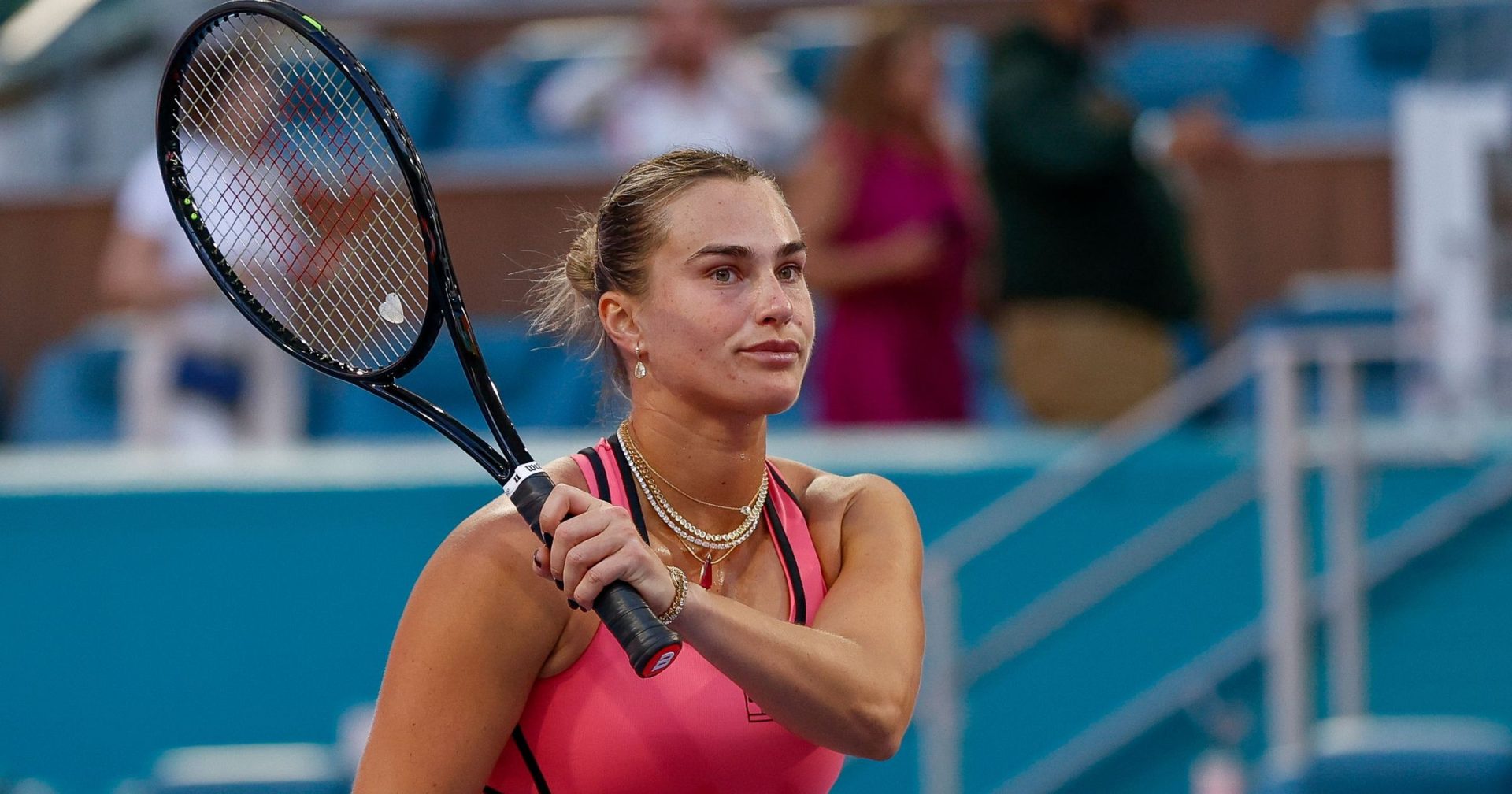 Aryna Sabalenka s-a calificat în finala prestigiosului turneu WTA 1000 de la Miami, după o victorie clară în fața Elenei Rybakina, scor 6-4, 6-3