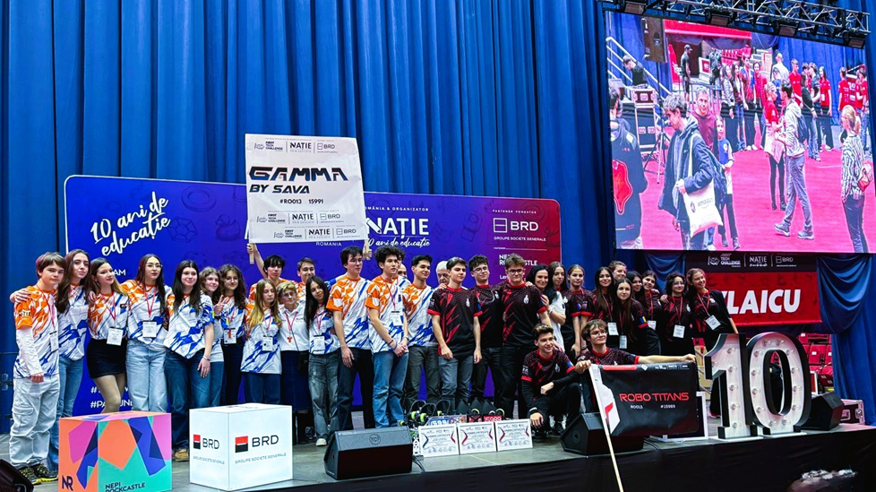 Performanțe notabile ale echipelor de robotică ale Colegiului „Sfântul Sava”: reprezentare la nivel internațional Două echipe de robotică din cadrul Colegiului Național „Sfântul Sava” din București s-au calificat pentru competiții internaționale de prestigiu, semnalând un pas important pentru educația tehnologică în România