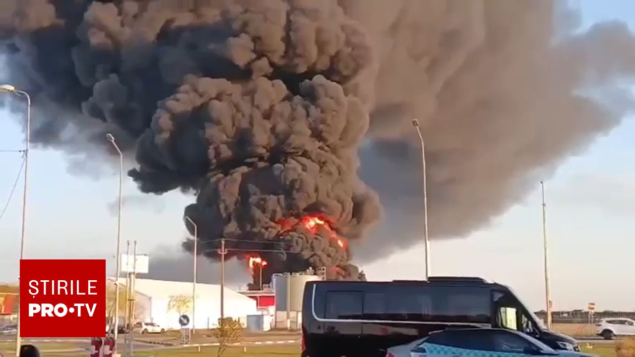 Incendiu la fabrică de polistiren din Arad, orașul și-a însușit un aspect apocaliptic