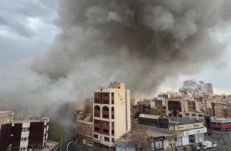 Conflictul din Orientul Mijlociu, ziua a 6-a: SUA și Israel lansează atacuri și estimează o ofensivă de până la opt săptămâni