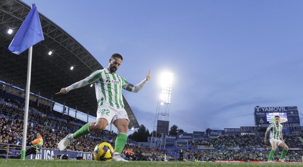 El Betis urcă pe cinciînței la Arena Coliseum