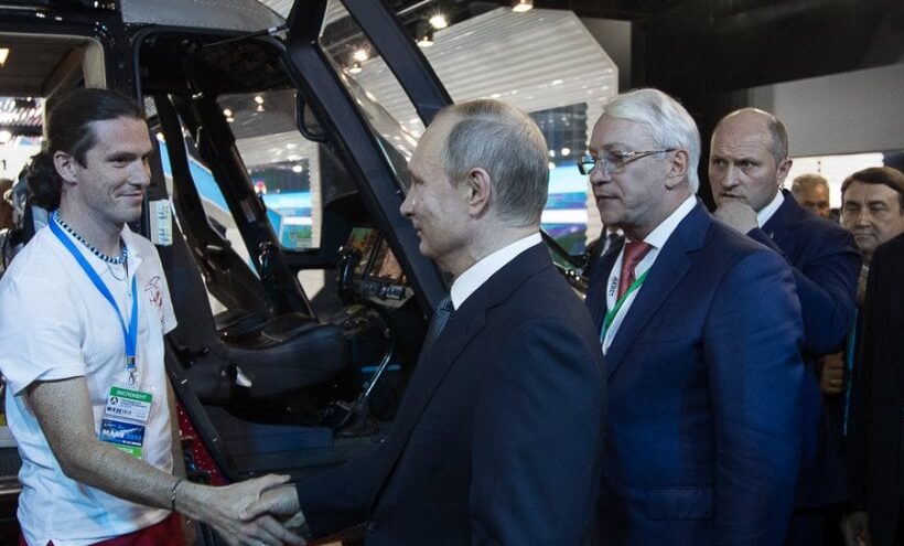 Percheziții în Mallorca asupra vililor de lux aparținând unui oligarh rus apropiat de Kremlin Autoritățile spaniole au declanșat o operațiune de amploare în weekend, vizând mai multe proprietăți de lux situate pe insula Mallorca, într-un efort de a combate activitățile financiare ilegale ale unui om de afaceri rus considerat cheia conexiunilor dintre lumea corporatistă și cercurile apropiate conducerii de la Moscova